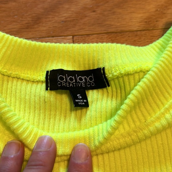 Highlighter yellow cropped dolman sleeve ribbed top. By la la land, size small. - Picture 2 of 5